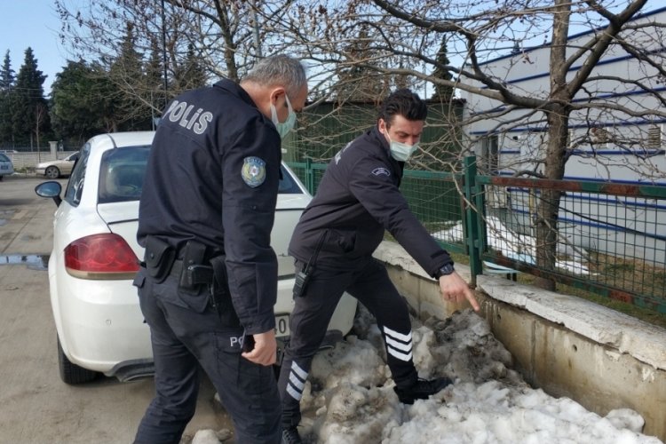 Hastanede tekerlekli sandalyede unutulan &ccedil;antayı &ccedil;alan hırsız yakalandı