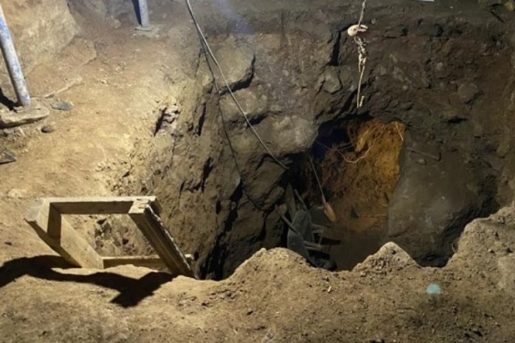 Jandarma buldu: Evin altında 12 metrelik tünel