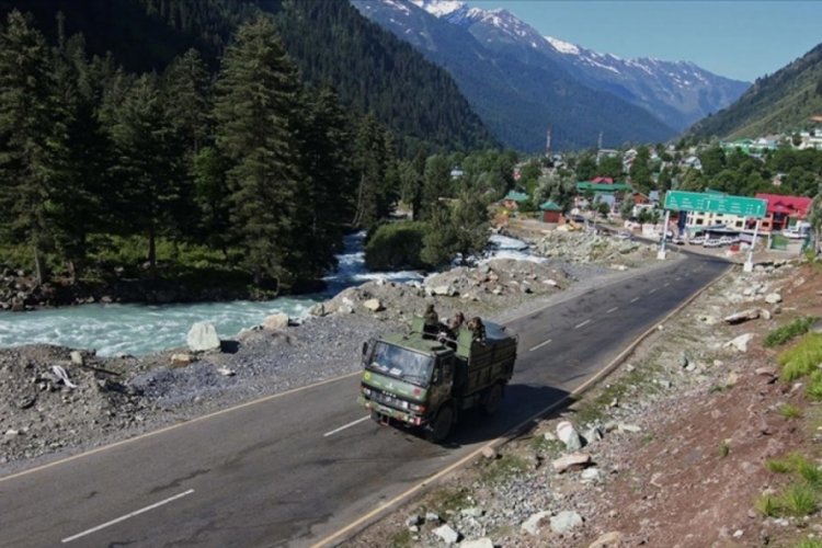 Çin ve Hindistan ihtilaflı sınırda gerginliği azaltmak için çalışacak