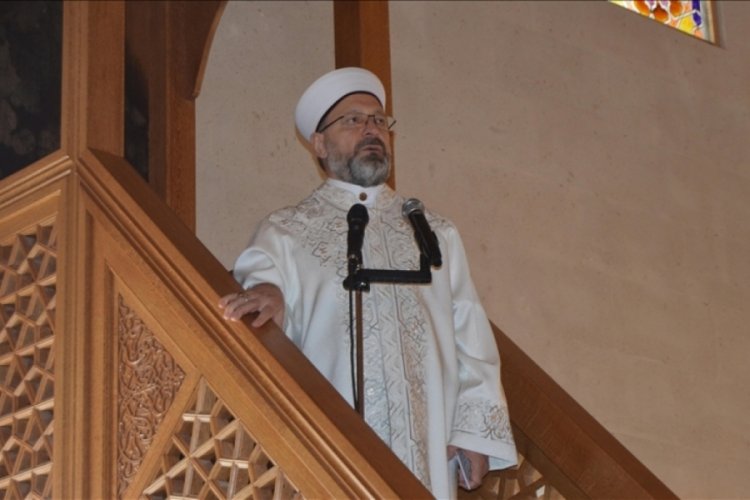 Diyanet İşleri Başkanı Erbaş, Afyonkarahisar Paşa Camisi'nde hutbe irat etti