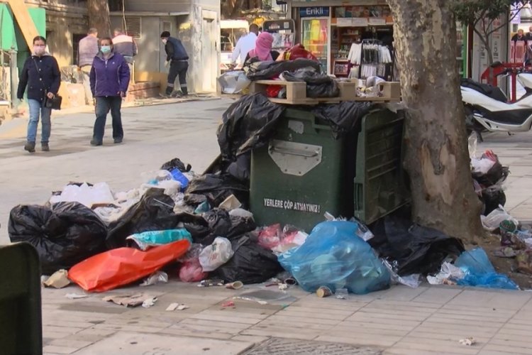 Maltepe'de çöp yığınları artıyor