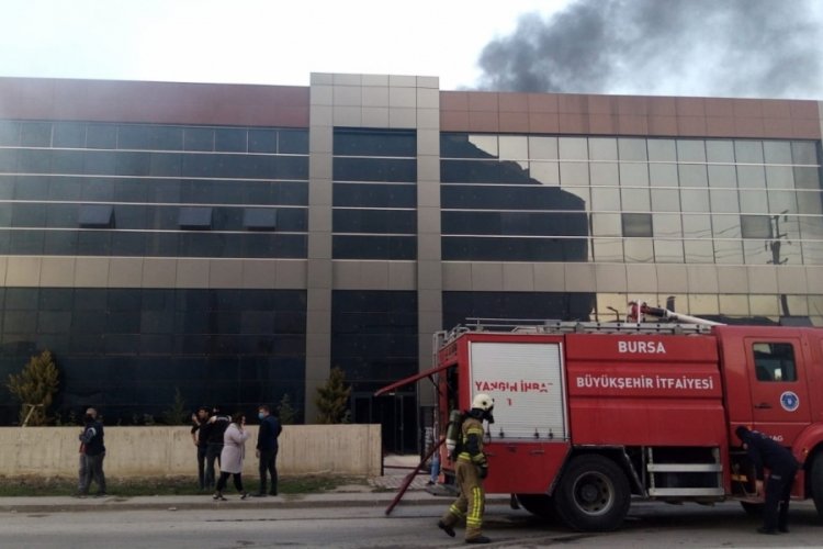 Bursa İnegöl'de, tekstil fabrikasında çıkan yangın korkuttu