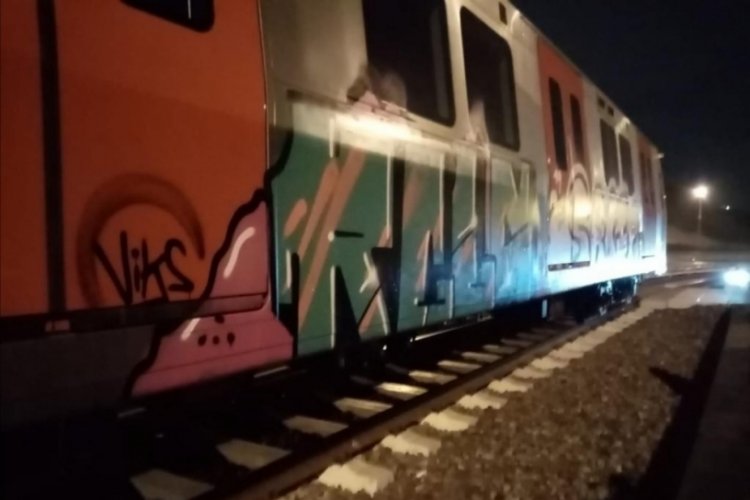 Ankara'da Rusya uyruklu iki gen&ccedil; tren vagonlarını boyarken yakalandı