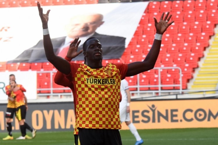 G&ouml;ztepe fırtına gibi esiyor