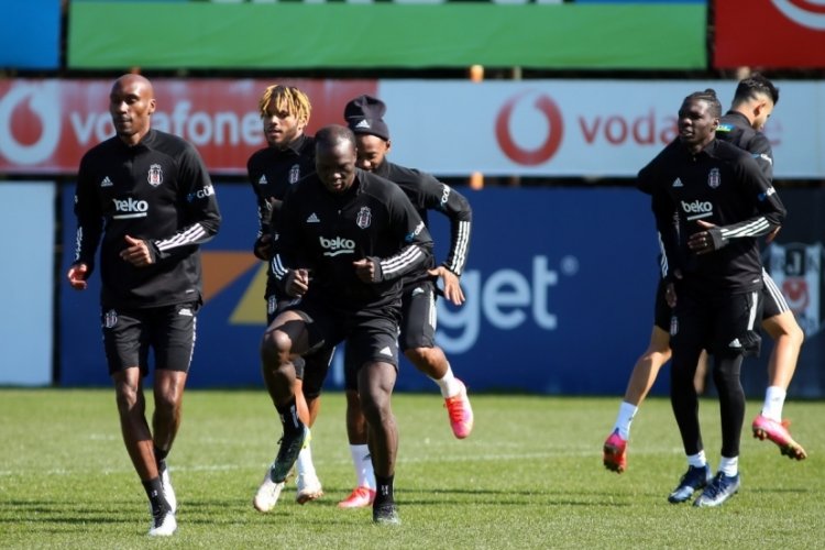 Beşiktaş, Yeni Malatyaspor deplasmanında