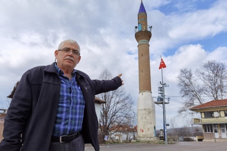 Bursa İnegöl'deki camisiz minare, görenlerin ilgisini çekiyor