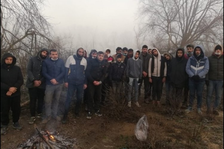 AB'den Yunanistan'a "temel haklara saygı" &ccedil;ağrısı