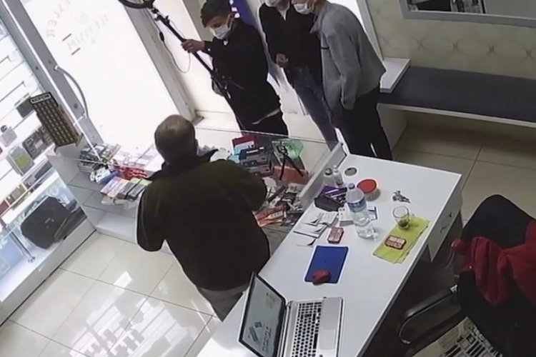 Bursa'da sözde 'Tiktok fenomeni' hırsızlık çetesi kameralarda