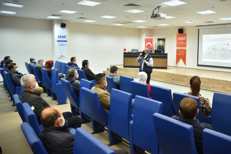 Bursa Büyükşehir personeline afet eğitimi