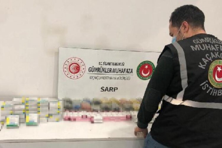 Sarp Sınır Kapısı'nda 498 kutu kaçak ilaç ele geçirildi
