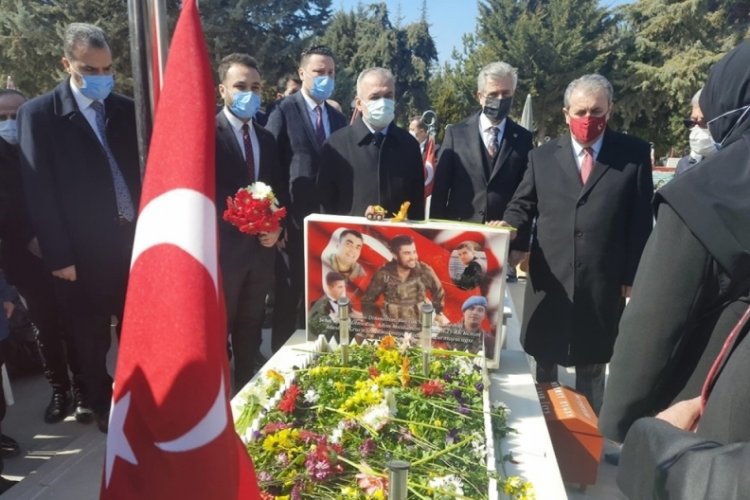 Destici, şehit Astsubay Mehmet Uygun'un kabrini ziyaret etti