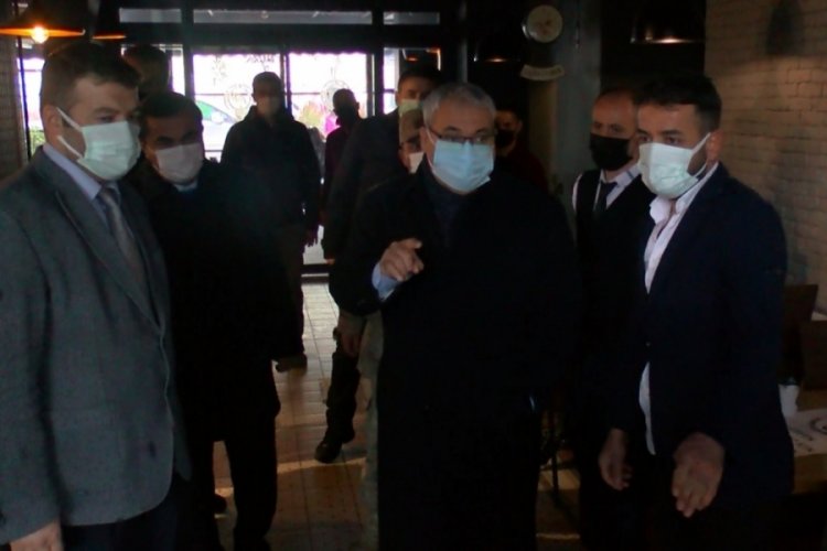 Denetim yapan Muş Valisi: Maske takmayı bilmeyen vatandaşlarımız var
