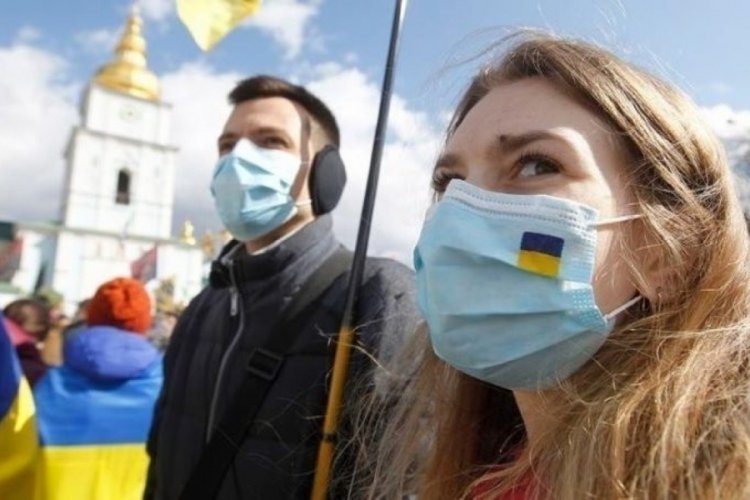 Ukrayna'da salgının 3. dalgası başladı
