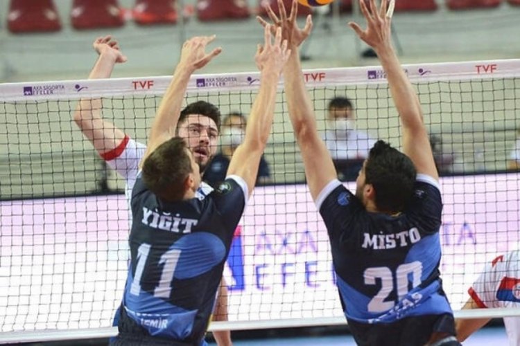 Tokat Belediye Plevne: 1 - Arkas Spor: 3