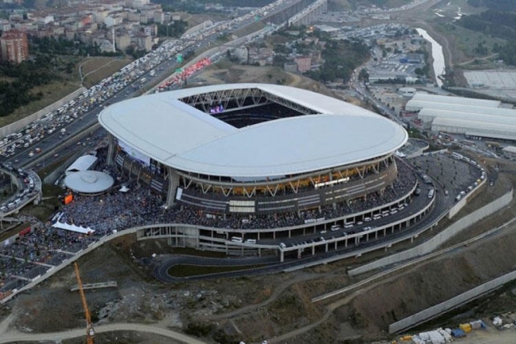 Galatasaray, Türk Telekom Stadı'nın çatısına güneş enerji santrali kurulacağını açıkladı!