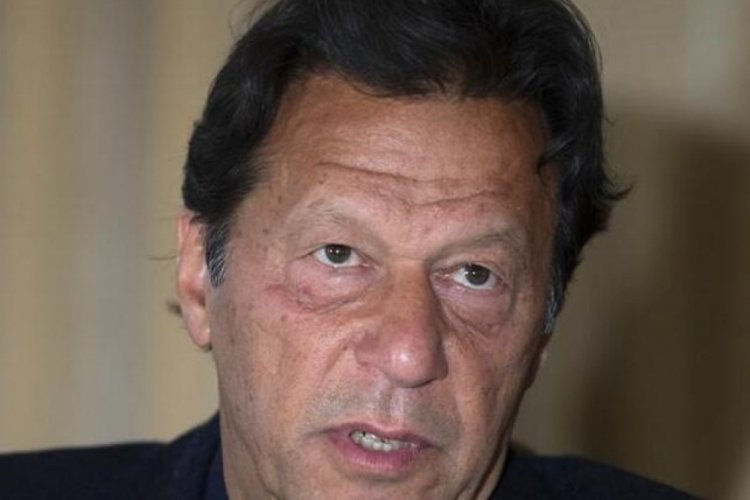 Pakistan Başbakanı Han güvenoyu aldı