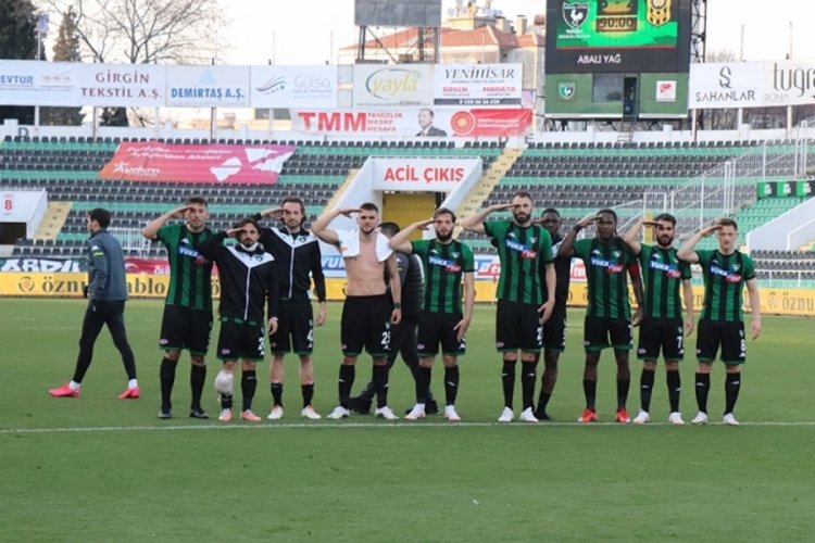 Denizlispor, Yeni Malatyaspor'u 3-2 mağlup etti