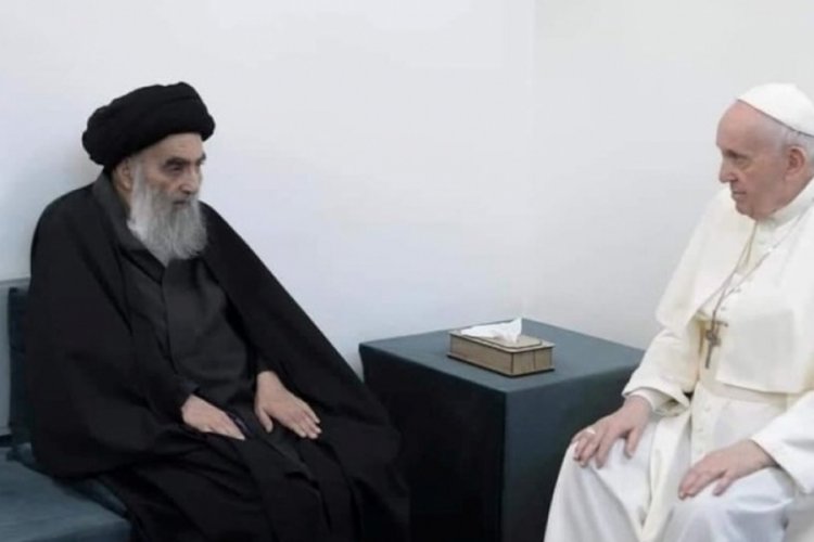 Papa, ziyaretleri kapsamında Şii lideri ile görüştü