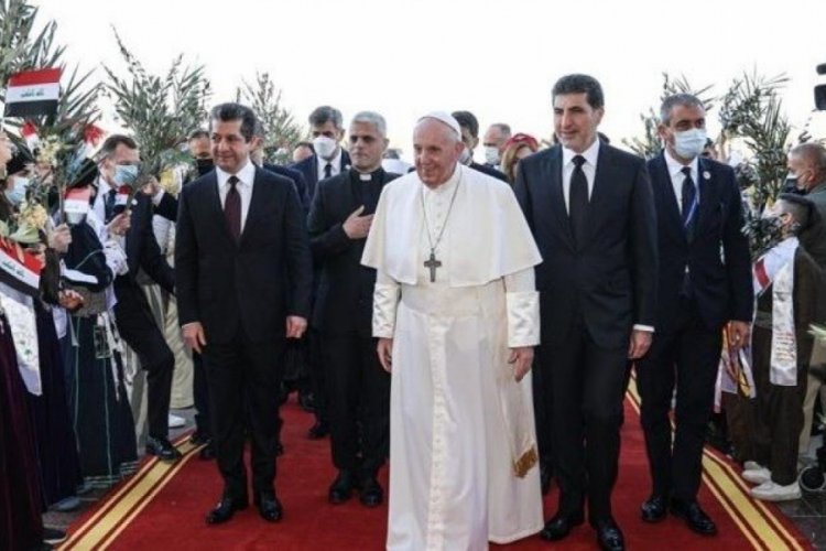 Papa Kürt lider ile görüştü