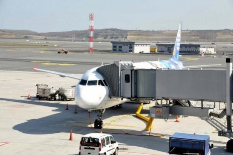 Antalya'da Rus sporcuları taşıyan uçakta hareketli dakikalar!