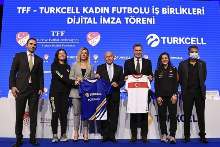 Turkcell, Kadınlar Futbol Ligi'nin isim sponsoru oldu