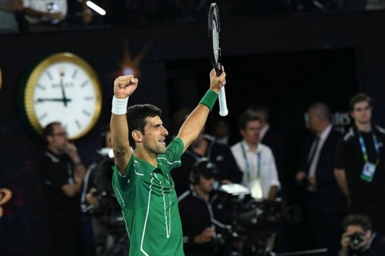Novak Djokovic, tek erkekler sıralamasının zirvesinde en uzun s&uuml;re kalma rekorunu kırdı