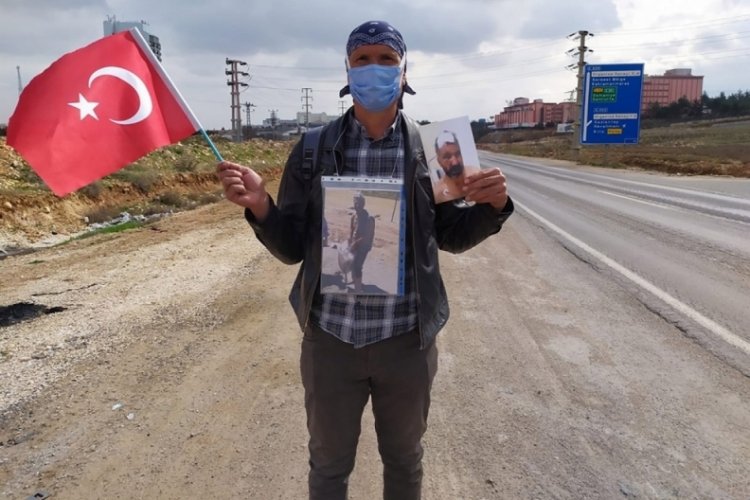 Kardeşinin gerçek katilinin tutuklanmadığı iddiasıyla Ankara'ya yürüyüş başlattı