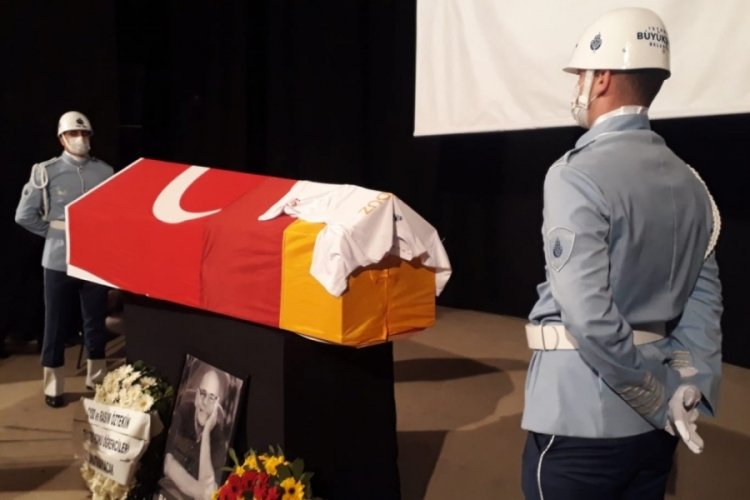 Rasim &Ouml;ztekin son yolculuğuna uğurlandı