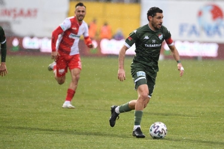 Bursasporlu &Ouml;zer Hurmacı'nın eli kırıldı!