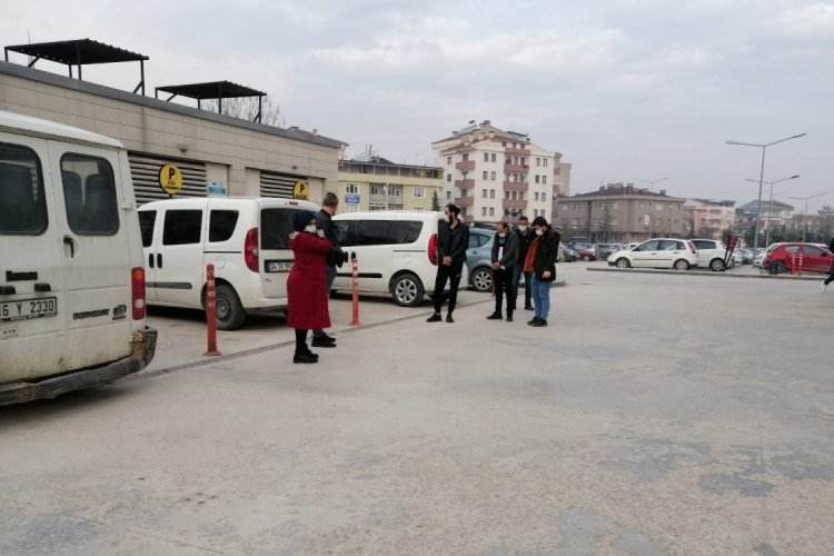 Bursa İneg&ouml;l'de yakalanan 2 uyuşturucu ş&uuml;phelisinden biri tutuklandı