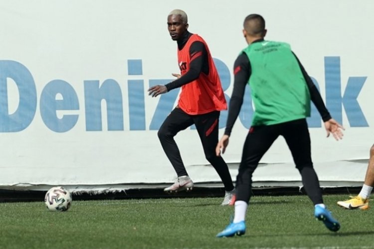 Galatasaray, Kayserispor hazırlıklarını s&uuml;rd&uuml;rd&uuml;