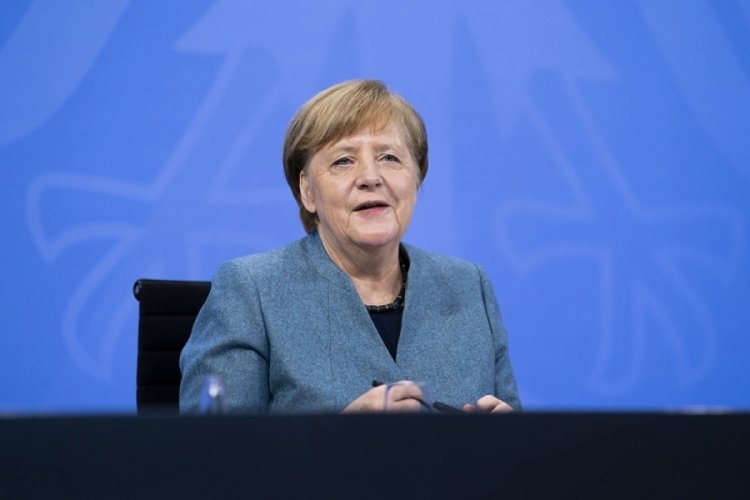 Merkel: &Ouml;n&uuml;m&uuml;zde 3-4 aylık zorlu bir d&ouml;nem var