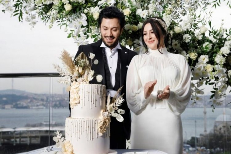 Yasemin Sakallıoğlu ve Burak Yırtar nikah masasına oturdu