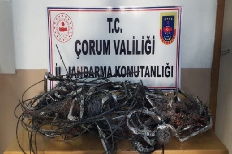 Kablo hırsızları su&ccedil;&uuml;st&uuml; yakalandı