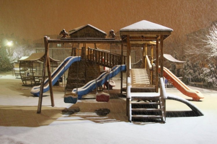 Nevşehir beyaza b&uuml;r&uuml;nd&uuml;