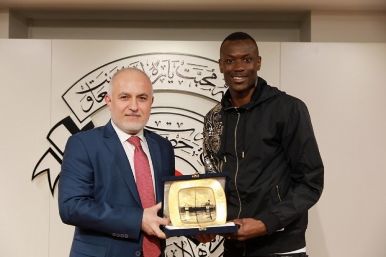 Mame Thiam'dan Kızılay'a iş birliği ziyareti