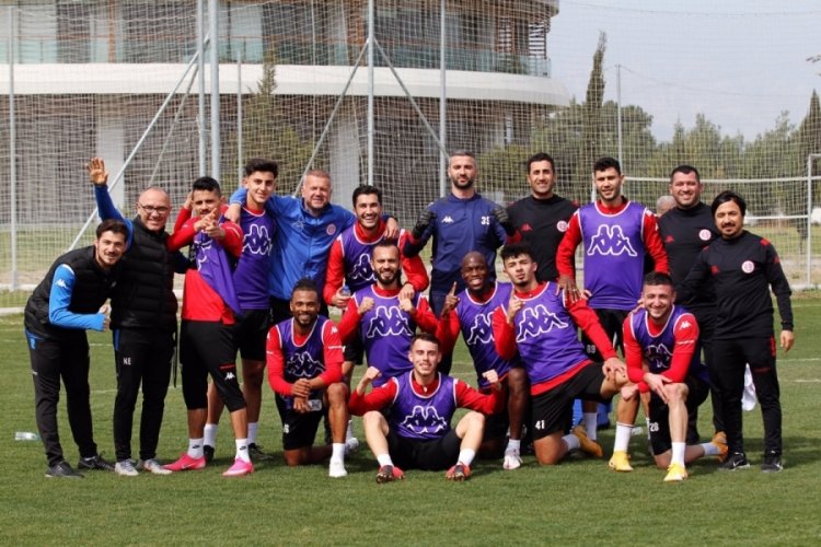 Antalyaspor, 7 haftalık galibiyet hasretine son vermek istiyor