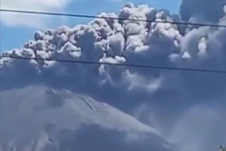 Nikaragua'daki San Cristobal yanardağı şehri k&uuml;le boğdu