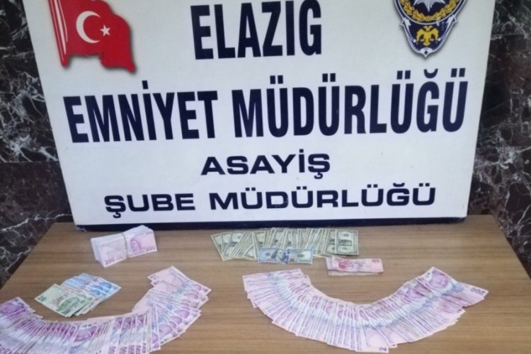 Sahte altınları biner dolardan satan 3 ş&uuml;pheli yakalanıp tutuklandı