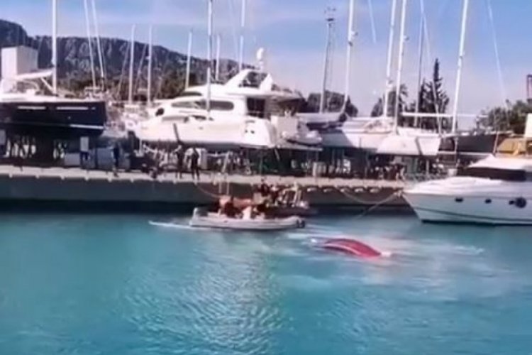 Dalga y&uuml;z&uuml;nden batan balık&ccedil;ı teknesindeki 5 kişi kurtarıldı