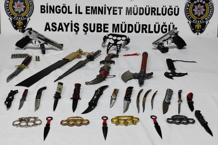 Hepsi bir evden &ccedil;ıktı, &ccedil;eşit &ccedil;eşit su&ccedil; aletleri ele ge&ccedil;irildi