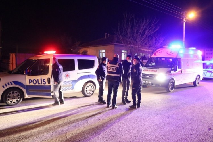Yaşlı &ccedil;ift kafalarından vurulmuş halde evlerinde &ouml;l&uuml; bulundu