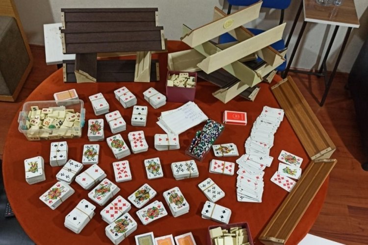 Kumar oynayan 25 kişiye 86 bin 725 lira ceza kesildi