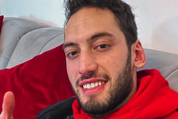 İtalyanlar s&ouml;zleşmeyi duyurdu! Hakan &Ccedil;alhanoğlu...