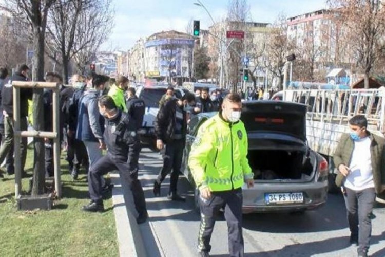 Polisin dur ihtarına uymadı, ka&ccedil;arken &ccedil;ocuğa &ccedil;arptı