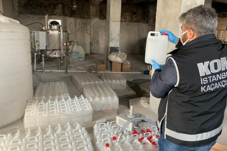 İstanbul'da 5 ton alkol ele ge&ccedil;irildi