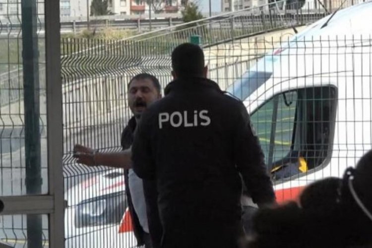 HES kodu olmadığı i&ccedil;in metrob&uuml;se alınmayınca dehşet sa&ccedil;tı
