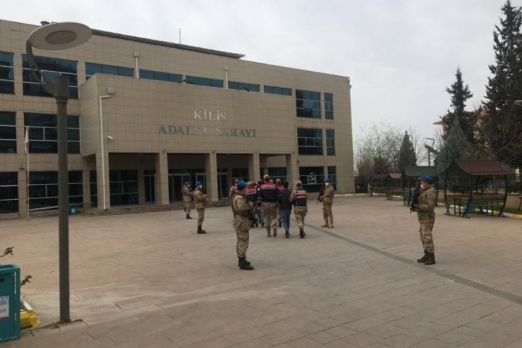 78 yaşındaki adamı darp ederek &ouml;ld&uuml;ren 3 kişi tutuklandı