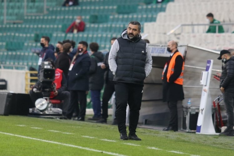 &Uuml;mit &Ouml;zat: "Ma&ccedil; kaybettiğimizde tesiste insan i&ccedil;ine &ccedil;ıkmak bile zor oluyor"