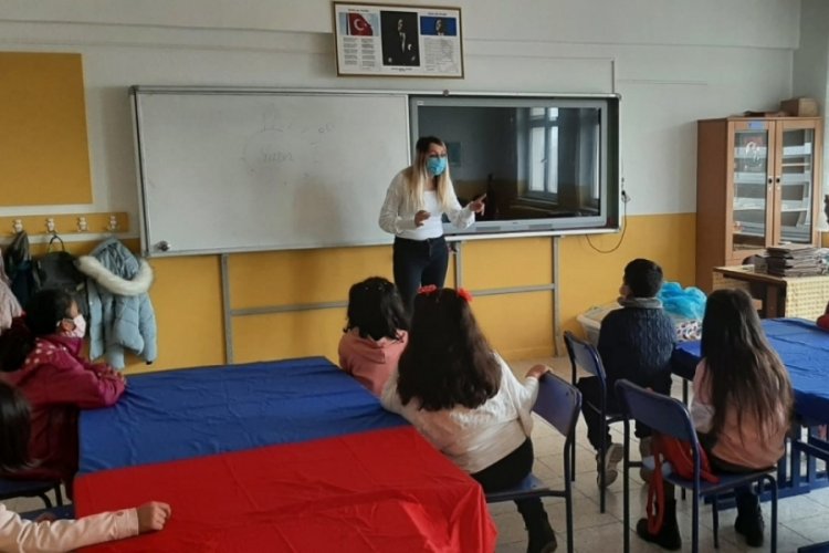 Bursa'nın 'Bilim okulda, bilim her yerde' etkinliği Sivrihisar'da